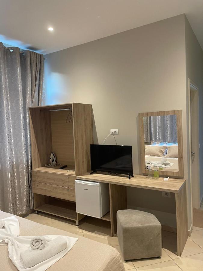 Deni'S Hotel Σαράντα Εξωτερικό φωτογραφία