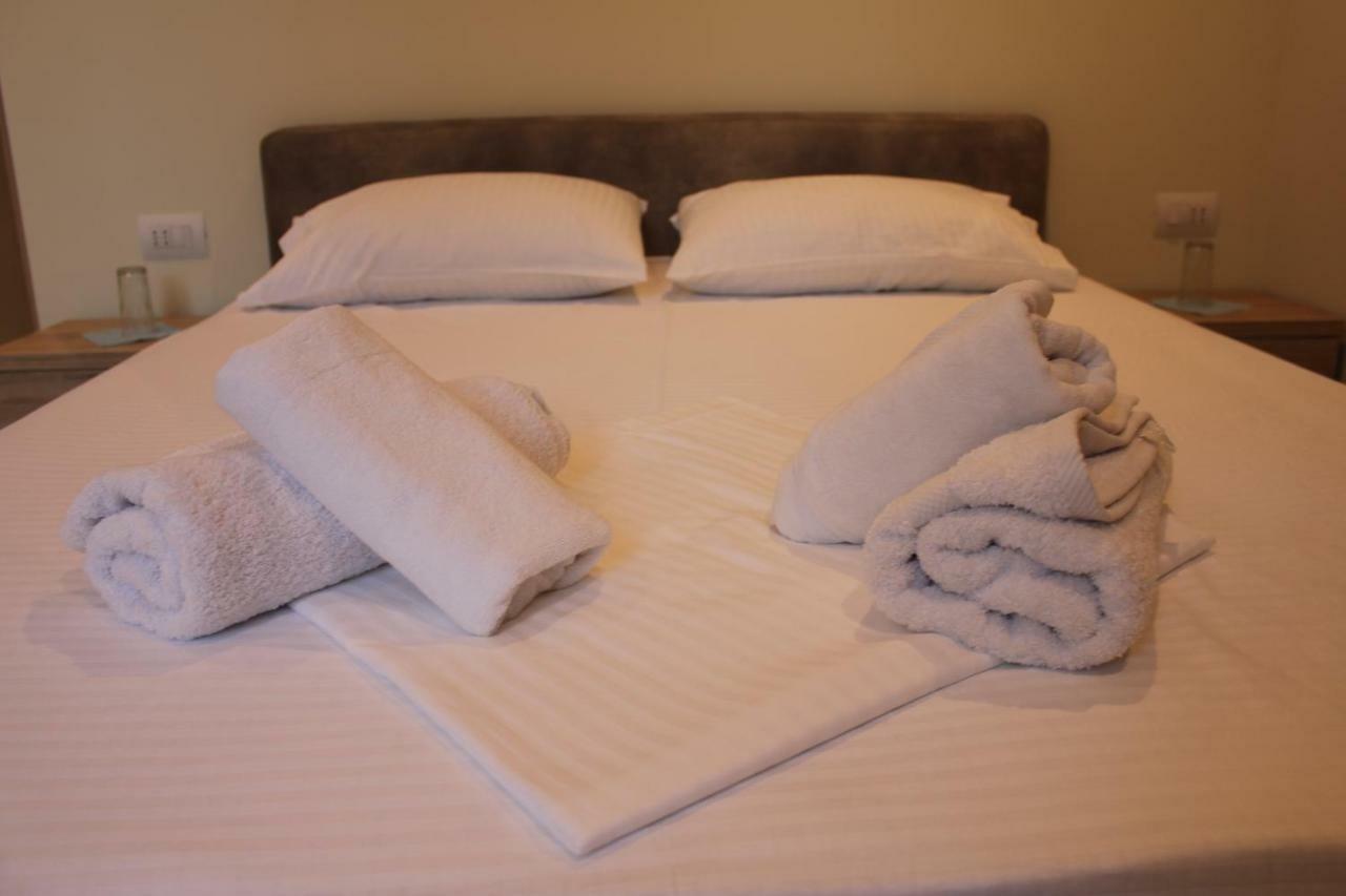 Deni'S Hotel Σαράντα Εξωτερικό φωτογραφία